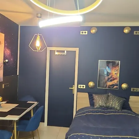 L'astronaute - Balcon Vue - Clim - Place Parking Privée - Marina Baie Des Anges * Villeneuve-Loubet